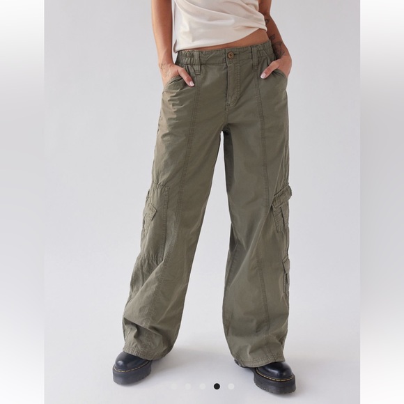 Urban Outfitters BDG green y2k Low-Rise cargo pants - Picture 5 of 5